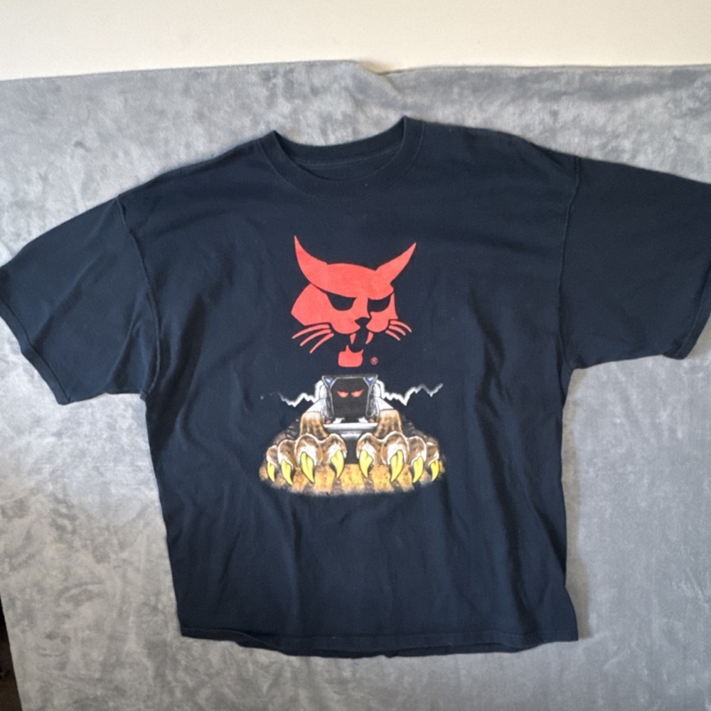 Fruit of the Loom Men's Black Wildcat Graphic Cotton Knit Crew T-Shirt 2XL